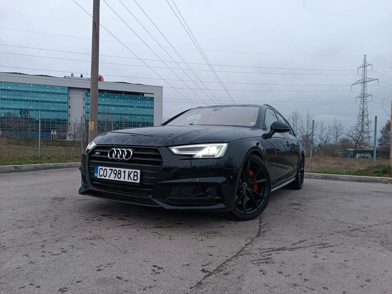 Audi S4 3.0TFSI, Black Edition, B&O, Ambient, 360, Matrix, снимка 4 - Автомобили и джипове - 54030687