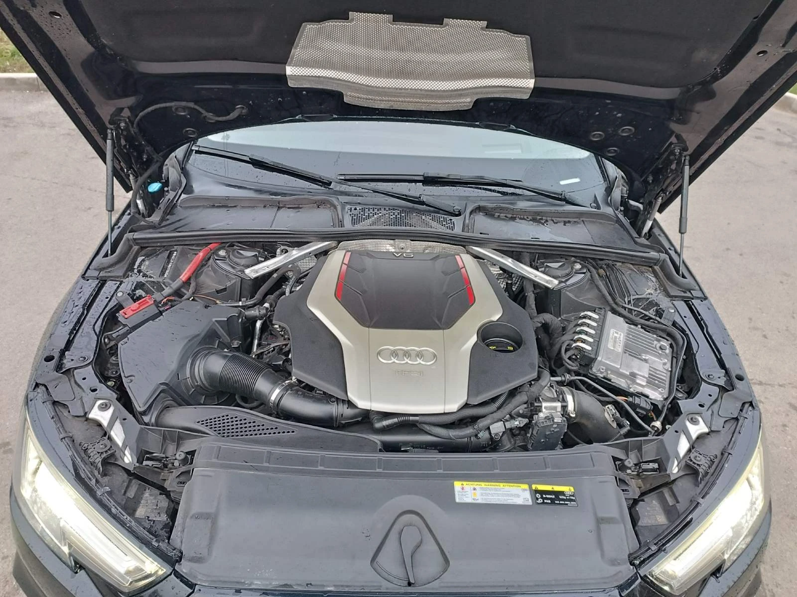 Audi S4 3.0TFSI, Black Edition, B&O, Ambient, 360, Matrix, снимка 11 - Автомобили и джипове - 54030687