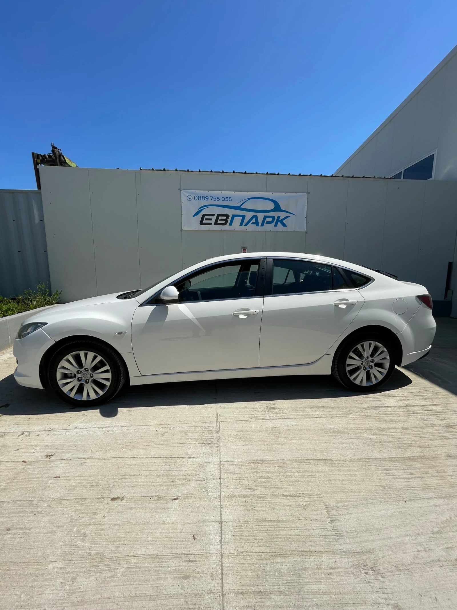 Mazda 6 2.2D, снимка 7 - Автомобили и джипове - 54332319