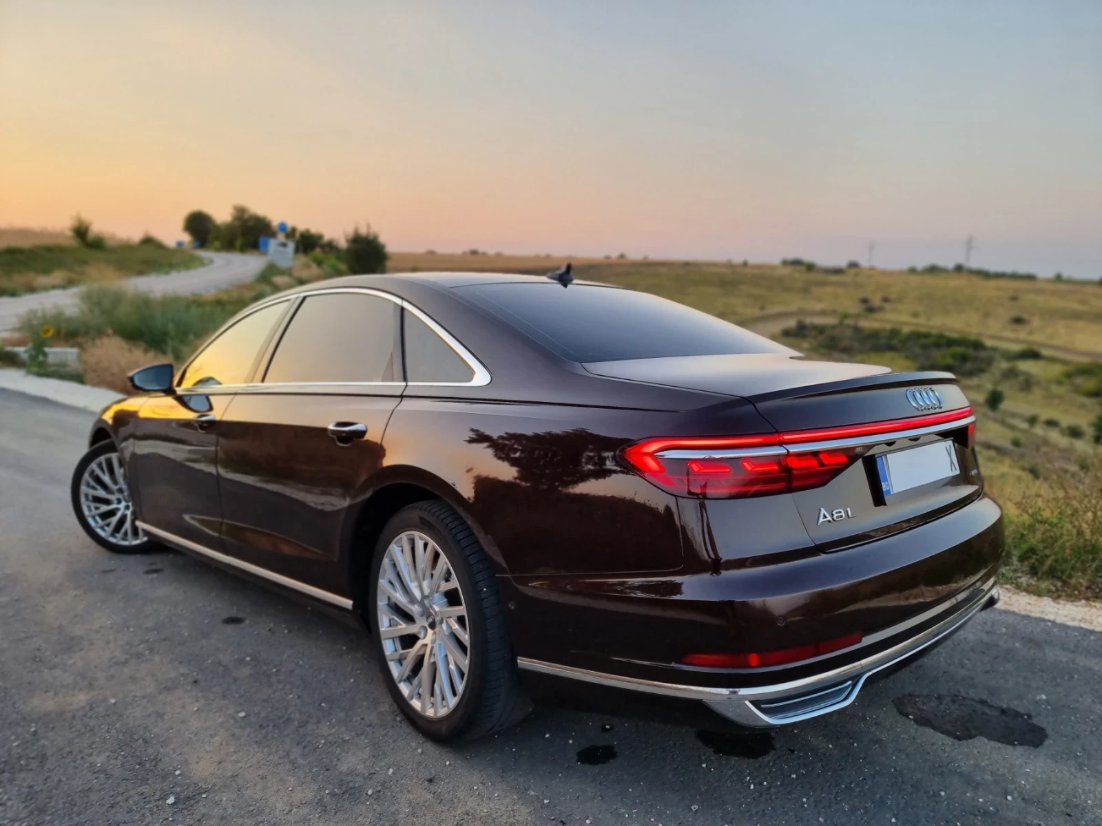 Audi A8, снимка 5 - Автомобили и джипове - 54341803