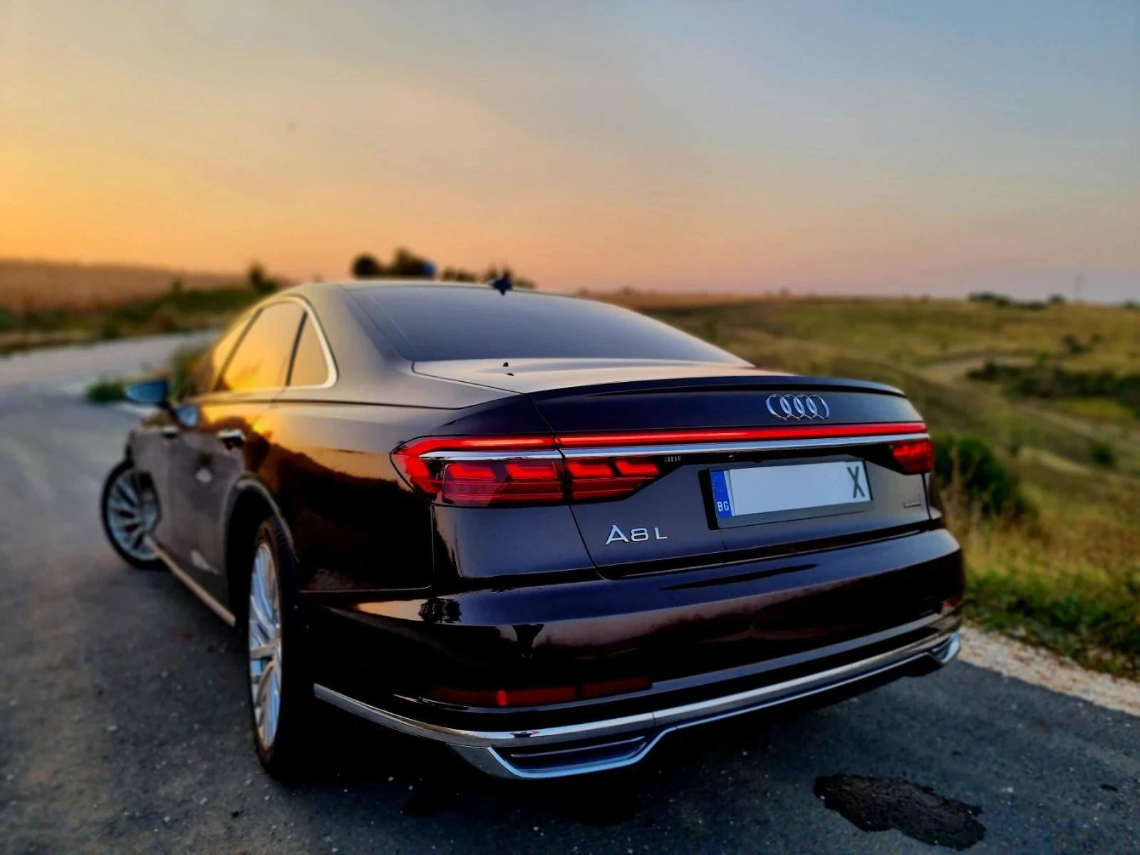 Audi A8, снимка 3 - Автомобили и джипове - 54341803