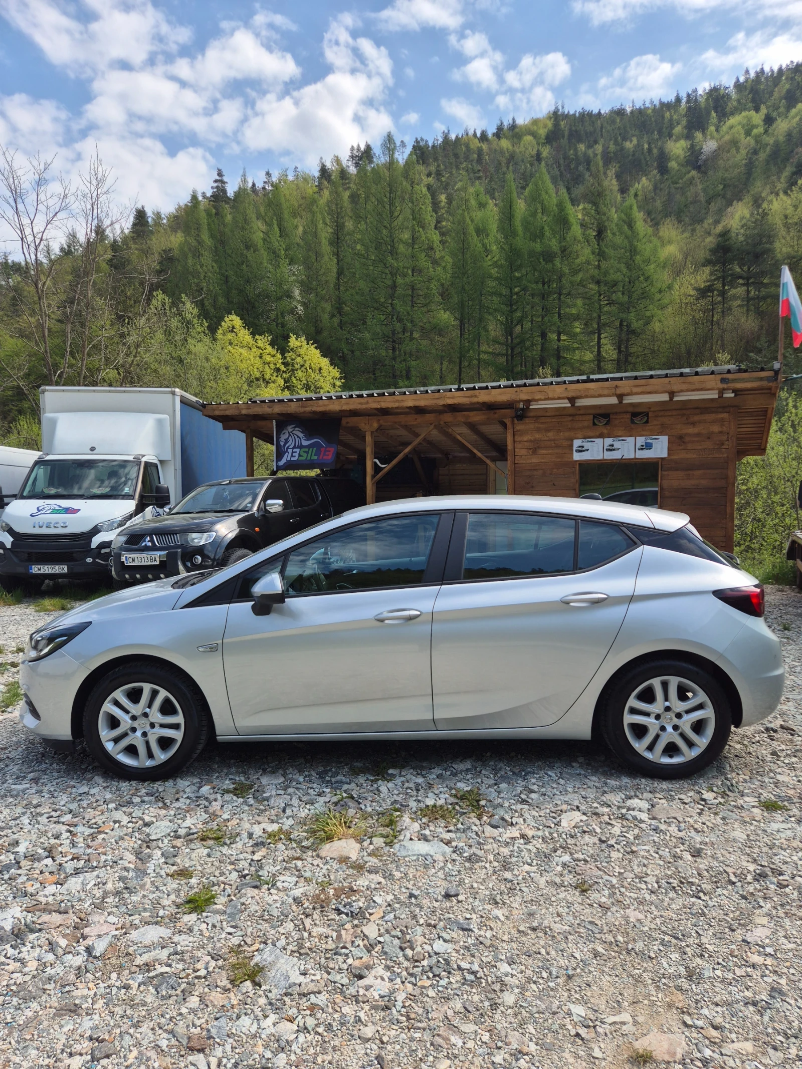 Opel Astra 1.2Т Нов Двигател-0км, снимка 5 - Автомобили и джипове - 54352853