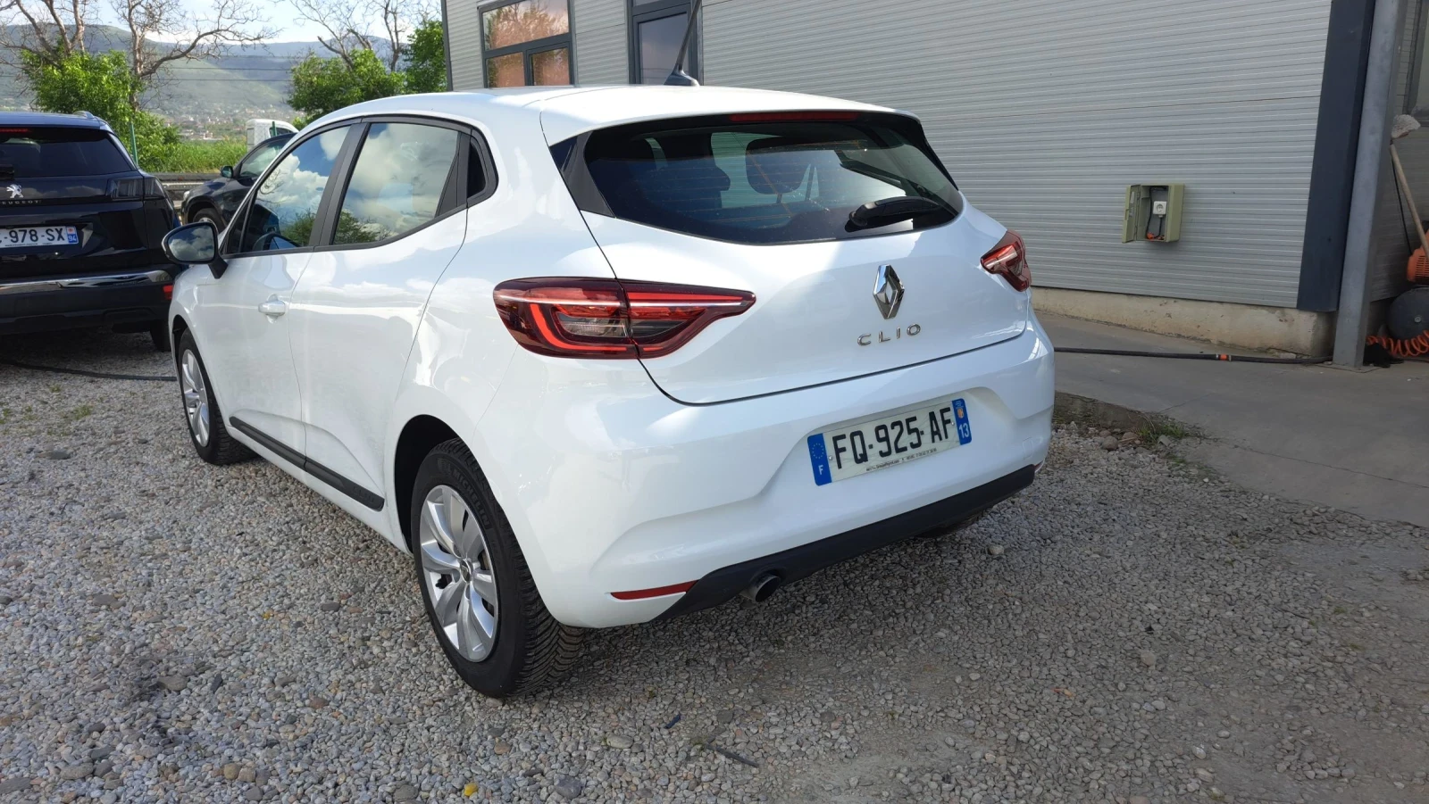 Renault Clio 1.5 DCI, снимка 4 - Автомобили и джипове - 54763554