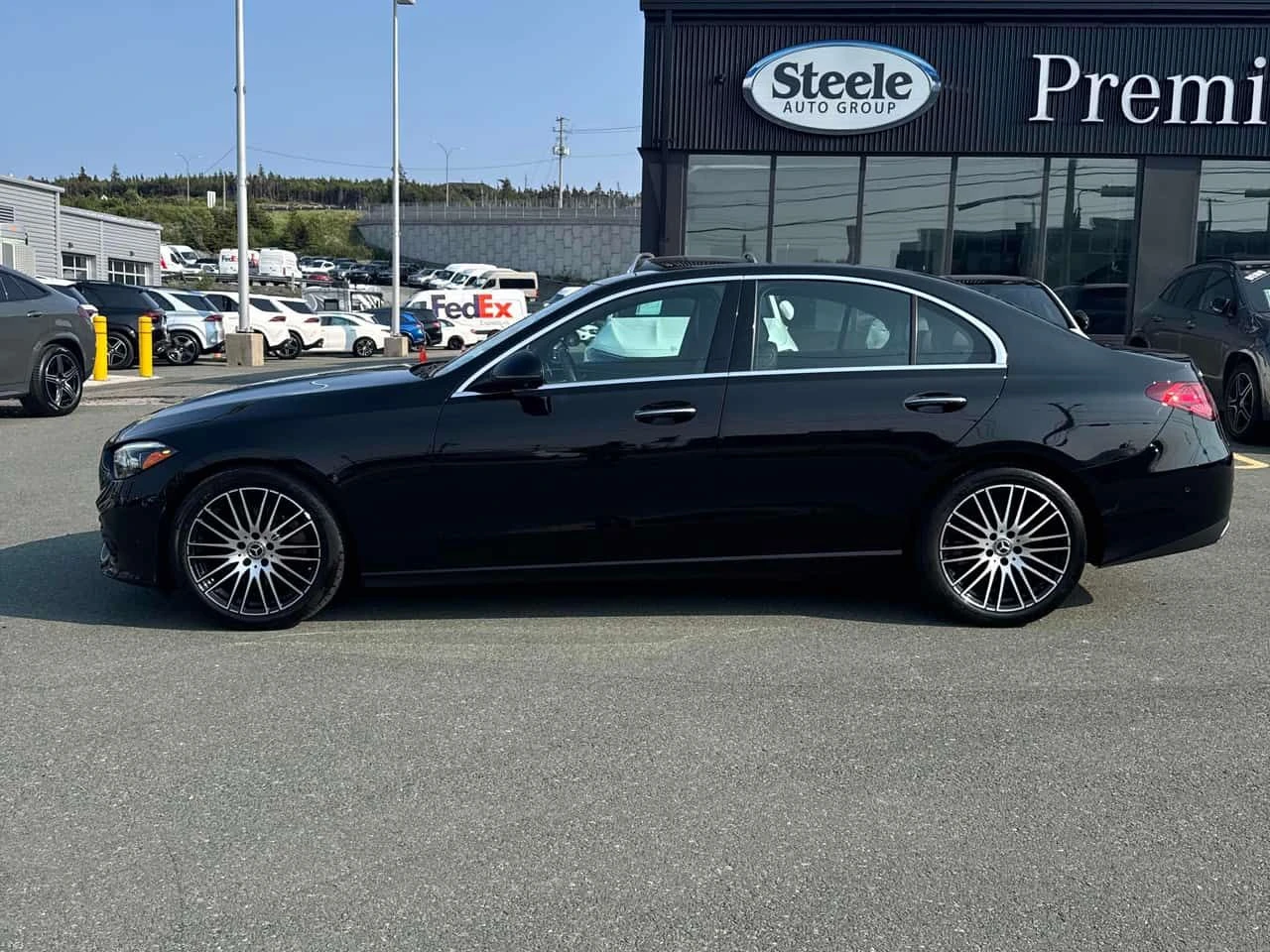 Mercedes-Benz C 300 * CARFAX * ЦЕНА ДО БГ, снимка 2 - Автомобили и джипове - 55226363