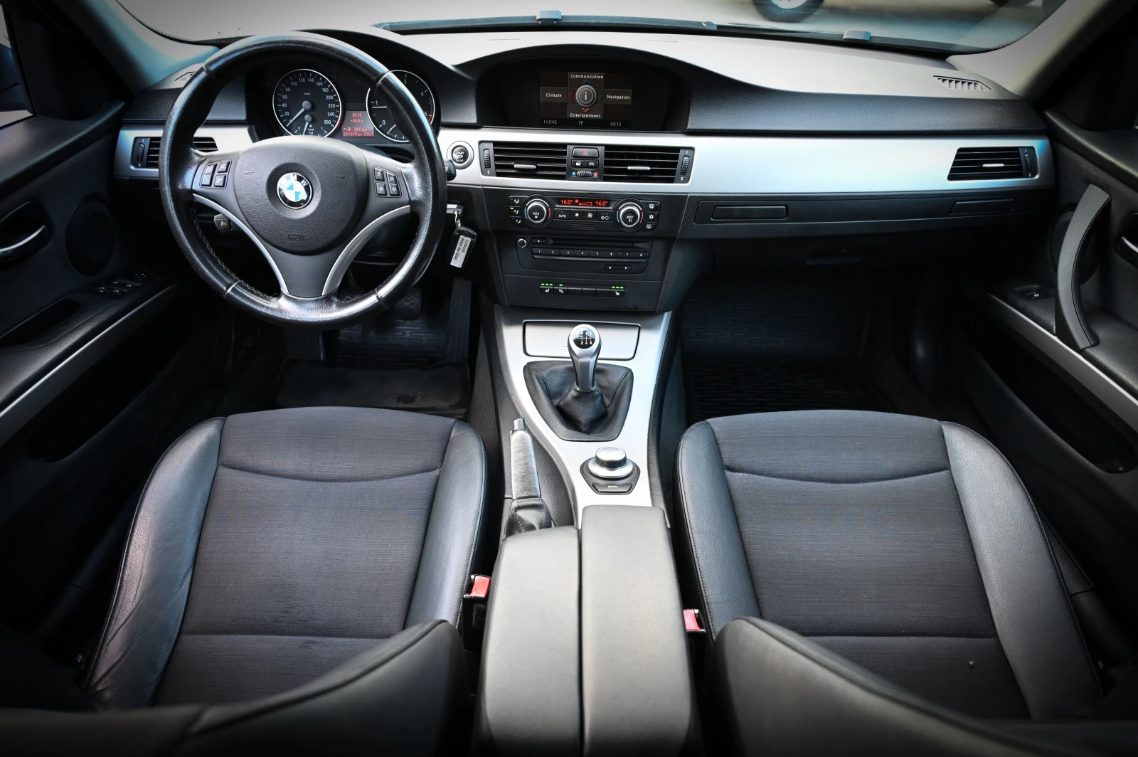 BMW 320 M47, снимка 10 - Автомобили и джипове - 55231997