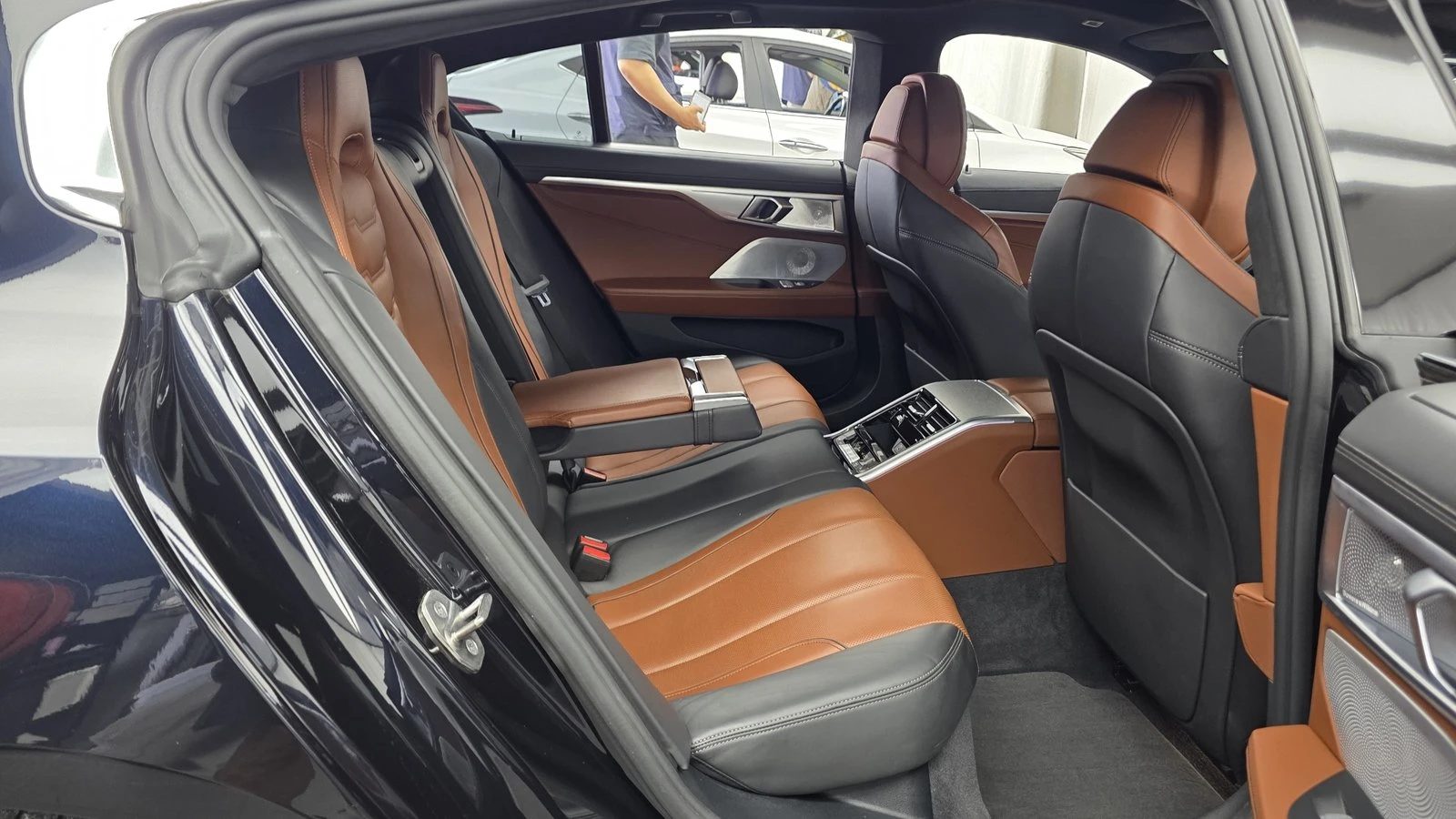 BMW 840 ЛЮК* HUD* 360* ПОДГРЕВ ВОЛАН* КРАЙНА ЦЕНА, снимка 11 - Автомобили и джипове - 55344696
