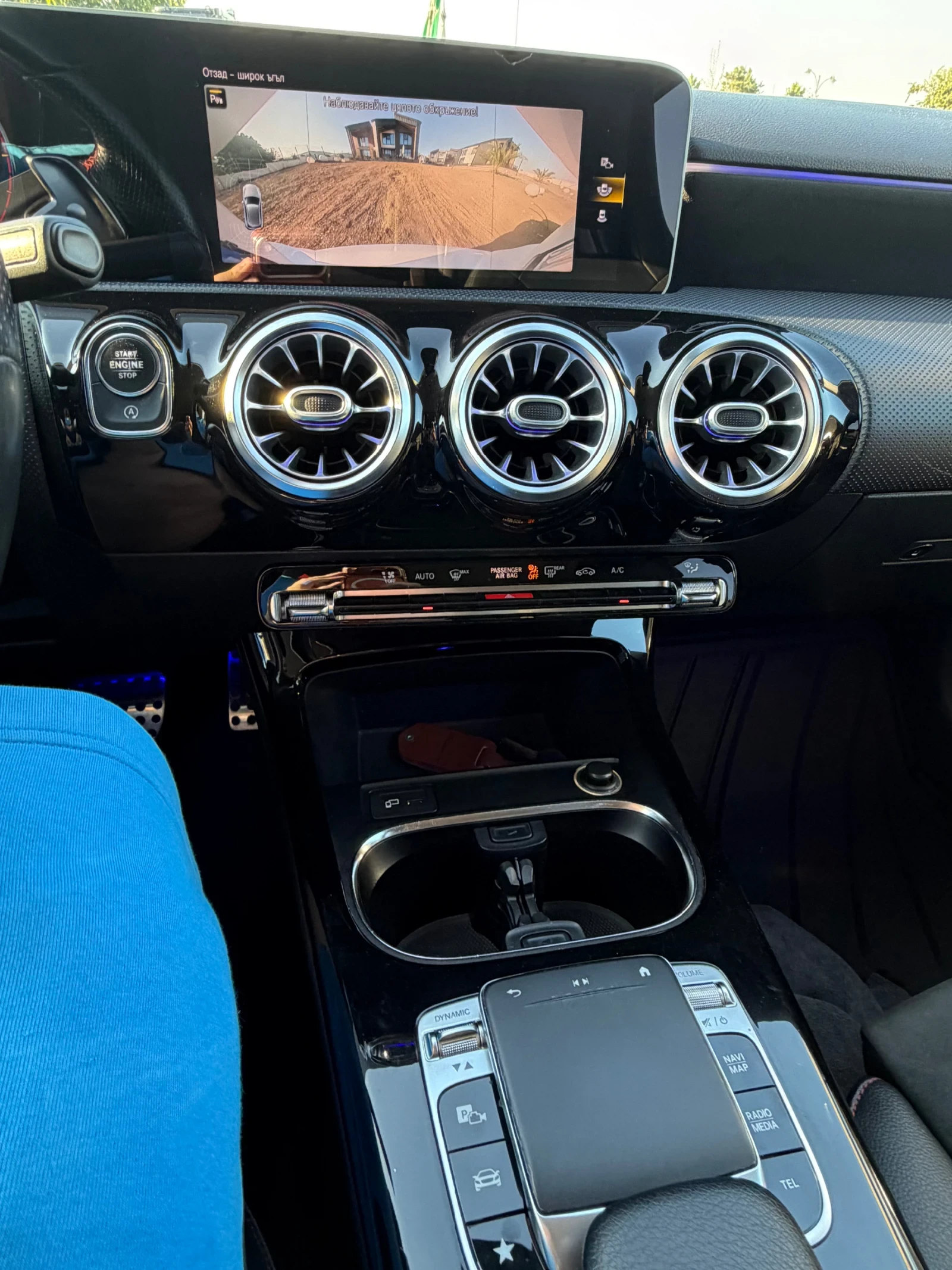 Mercedes-Benz A 180 AMG Line Силвър Стар, снимка 9 - Автомобили и джипове - 55467763