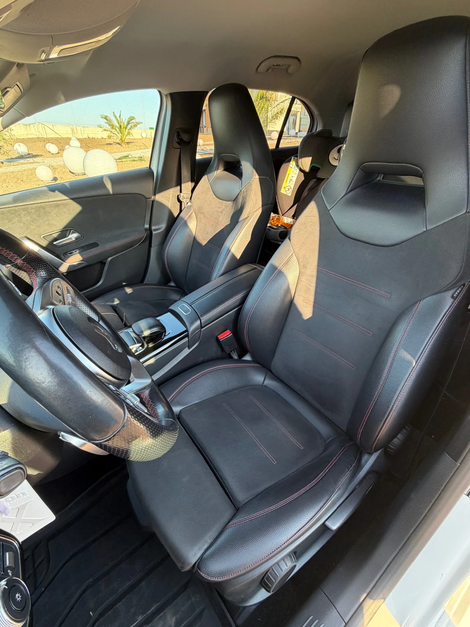 Mercedes-Benz A 180 AMG Line Силвър Стар, снимка 10 - Автомобили и джипове - 55467763