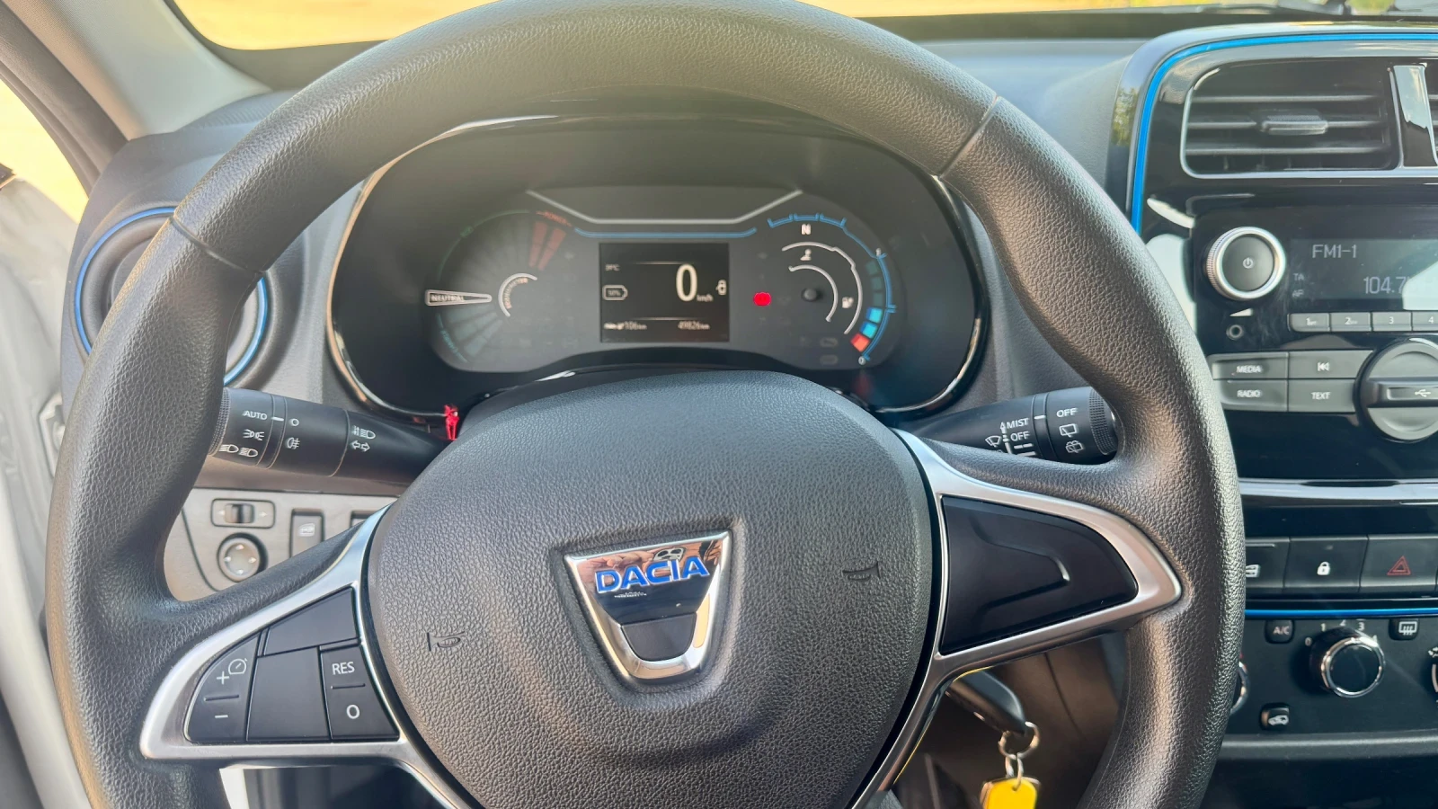 Dacia Spring, снимка 4 - Автомобили и джипове - 55566212