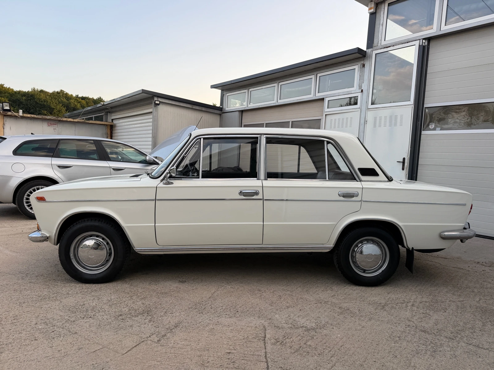 Lada 2103 ТОП СЪСТОЯНИЕ , снимка 3 - Автомобили и джипове - 55573406