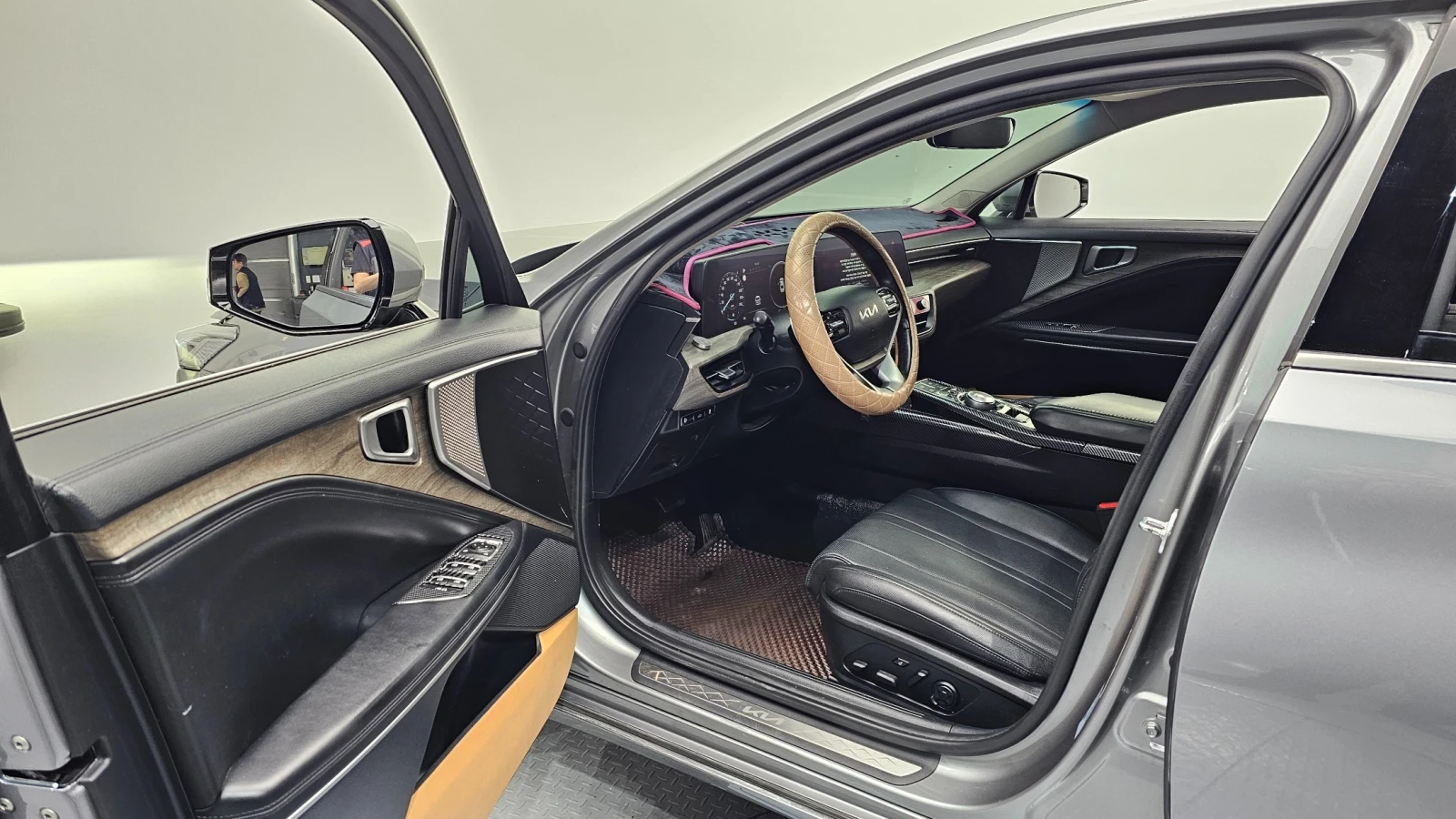 Kia K8 3.5 LPG * ПОДГРЕВ/ОБДУХВАНЕ СЕДАЛКИ* , снимка 6 - Автомобили и джипове - 55603751