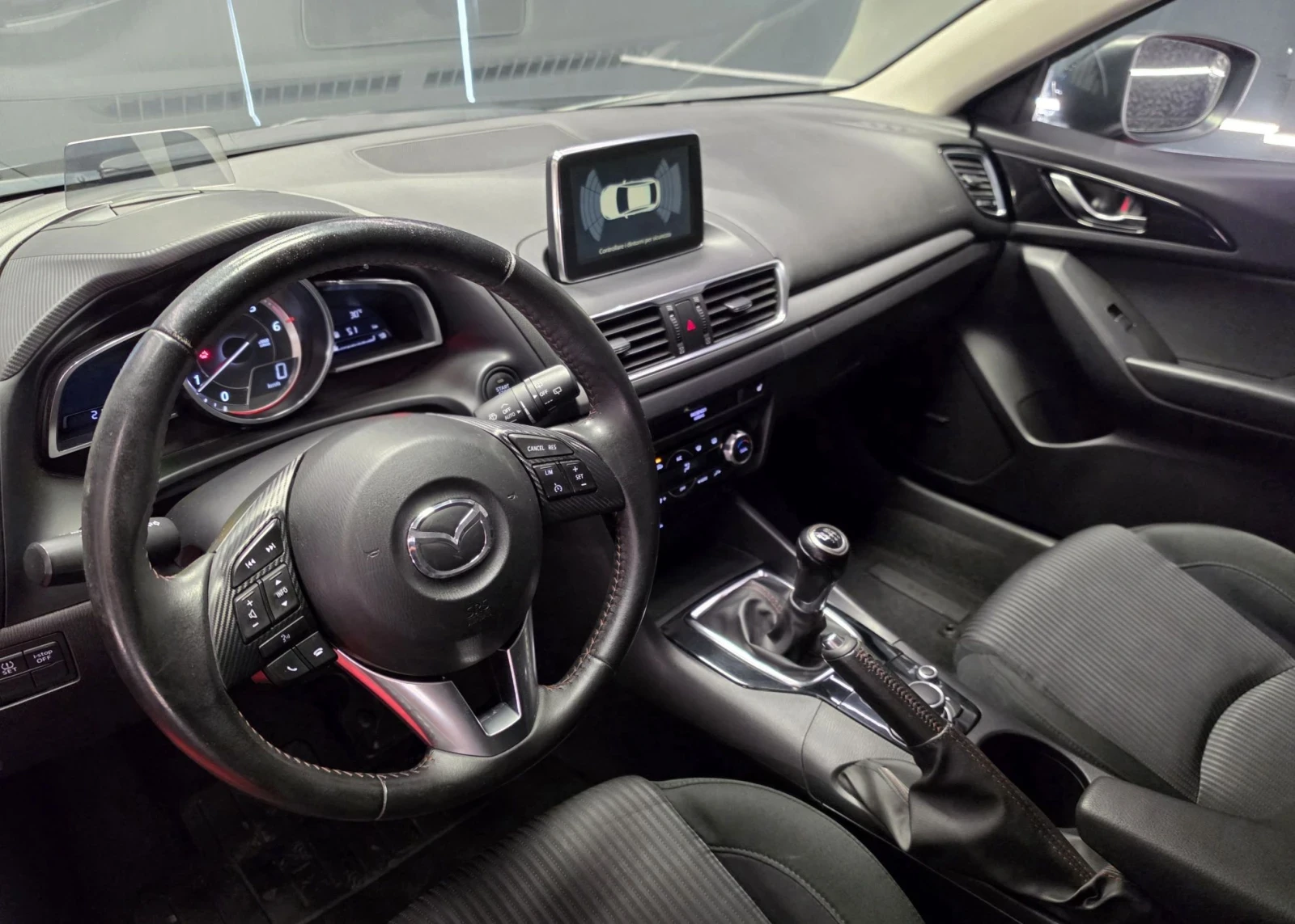 Mazda 3 2.2d* 150к.с* BOSE* SKYACTIVE* HEADUP* KEYLESS, снимка 6 - Автомобили и джипове - 55735396