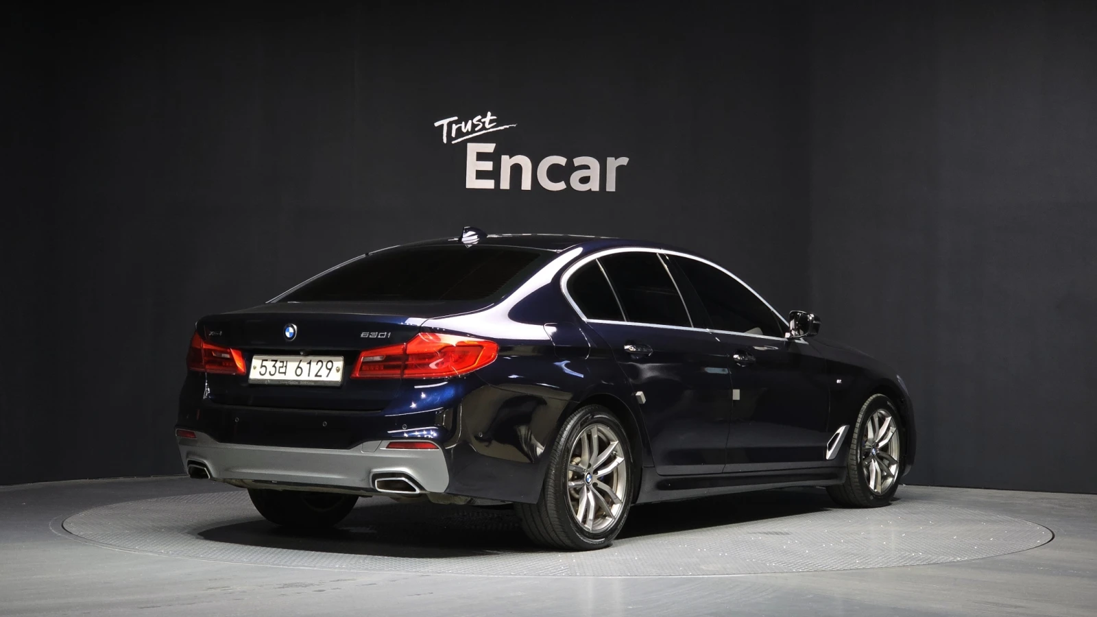 BMW 530 i ' XDRIVE ' M PKG ' DISTRONIC ' H, снимка 2 - Автомобили и джипове - 55902884