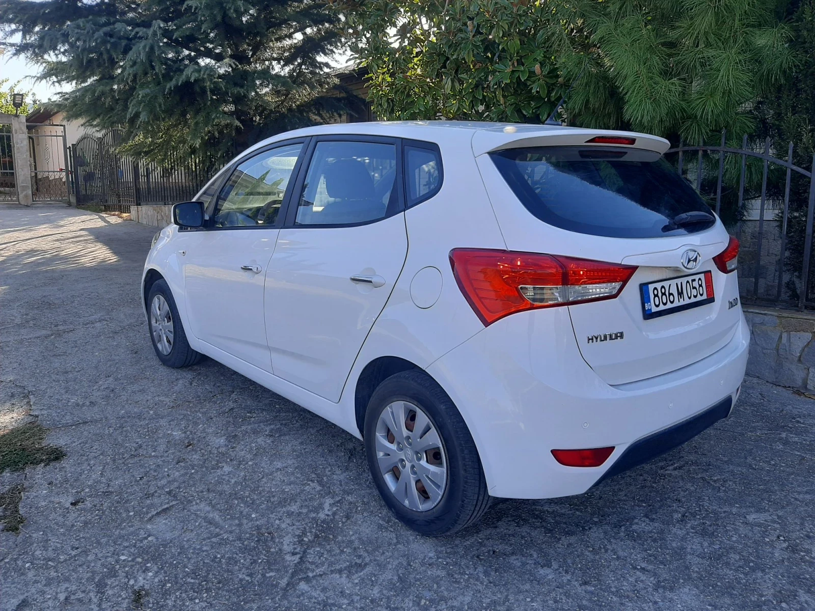 Hyundai Ix20 1.4i 90k.c , снимка 2 - Автомобили и джипове - 56119415