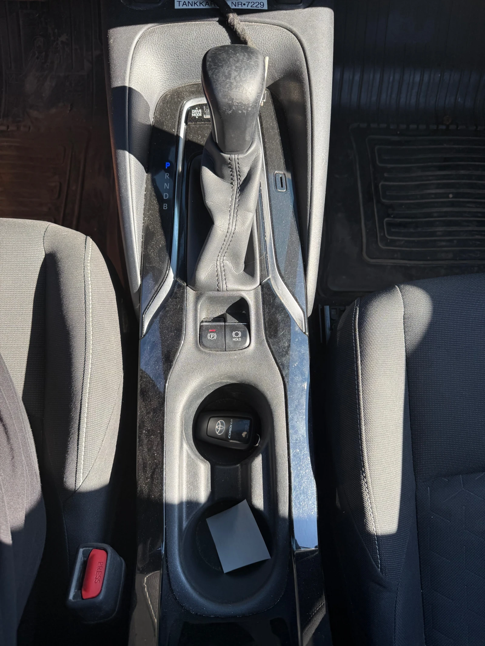 Toyota Corolla, снимка 11 - Автомобили и джипове - 56412531