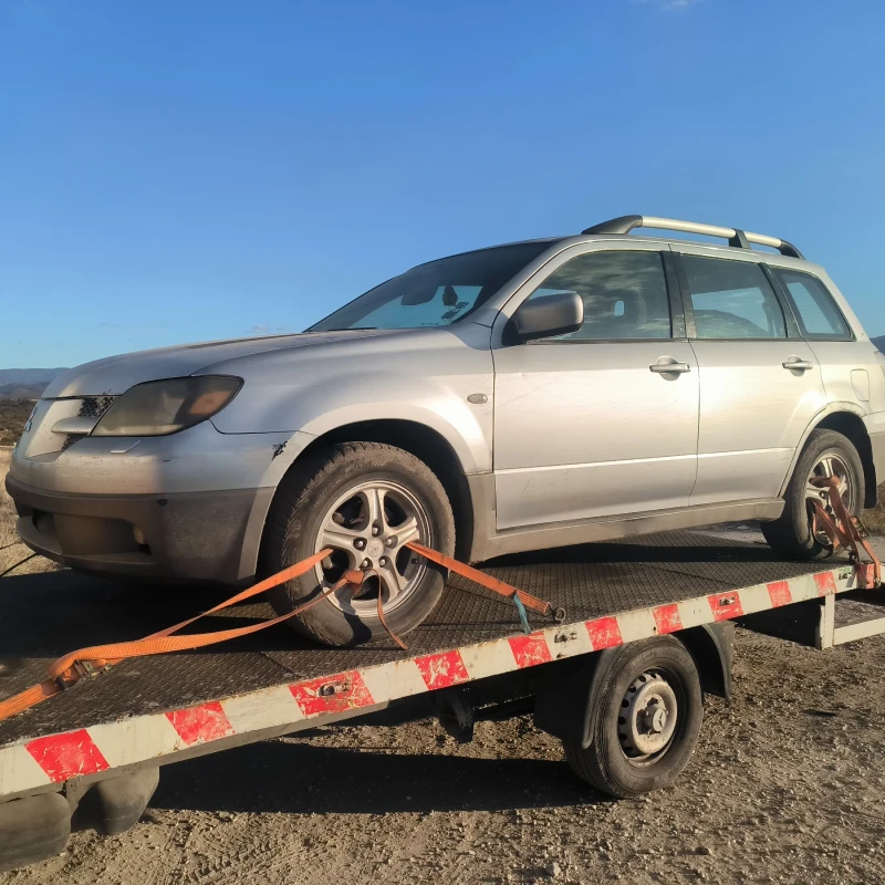 Mitsubishi Outlander 2.0 и 2.4 на части , снимка 1 - Автомобили и джипове - 48218448