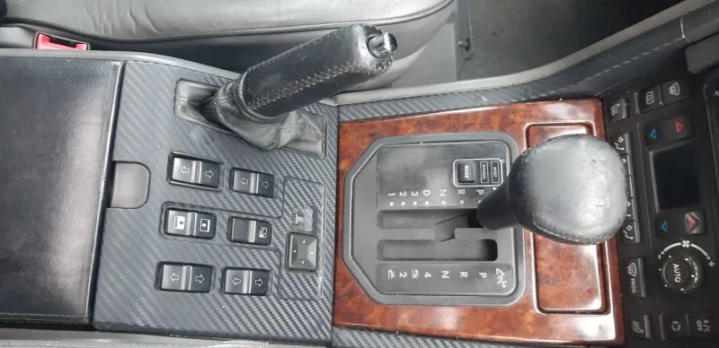 Land Rover Range rover, снимка 9 - Автомобили и джипове - 52018838