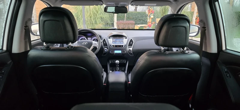 Hyundai IX35 2.0 184к.с.4?4 ПАНОРАМА/ЛИЗИНГ/НАВИ, снимка 11 - Автомобили и джипове - 52747862