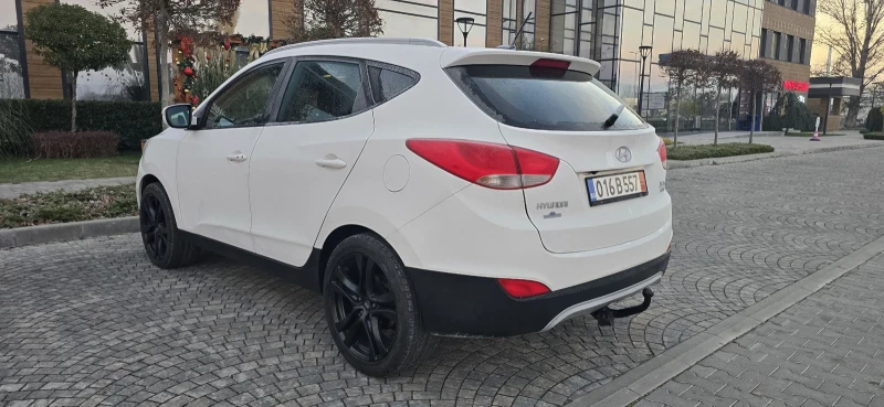 Hyundai IX35 2.0 184к.с.4?4 ПАНОРАМА/ЛИЗИНГ/НАВИ, снимка 15 - Автомобили и джипове - 52747862