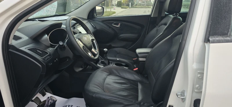 Hyundai IX35 2.0 184к.с.4?4 ПАНОРАМА/ЛИЗИНГ/НАВИ, снимка 13 - Автомобили и джипове - 52747862