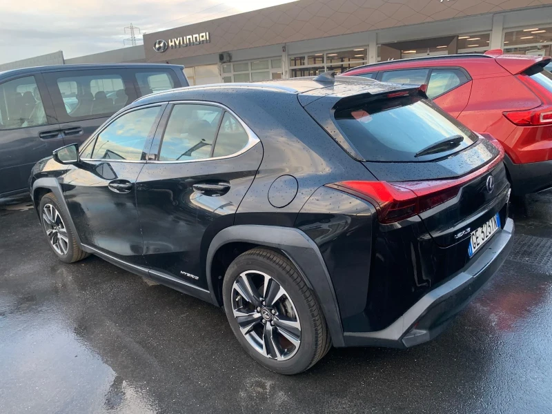 Lexus UX 250h 2021 HYBRID 130.000km, снимка 3 - Автомобили и джипове - 53126145