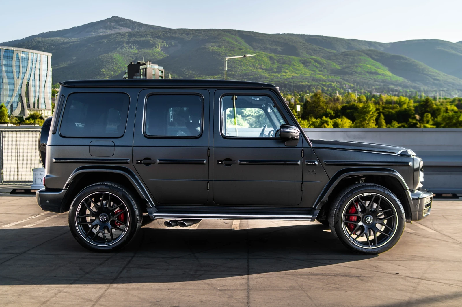 Mercedes-Benz G 63 AMG Manufaktur* Burmester* Panorama*  - изображение 6