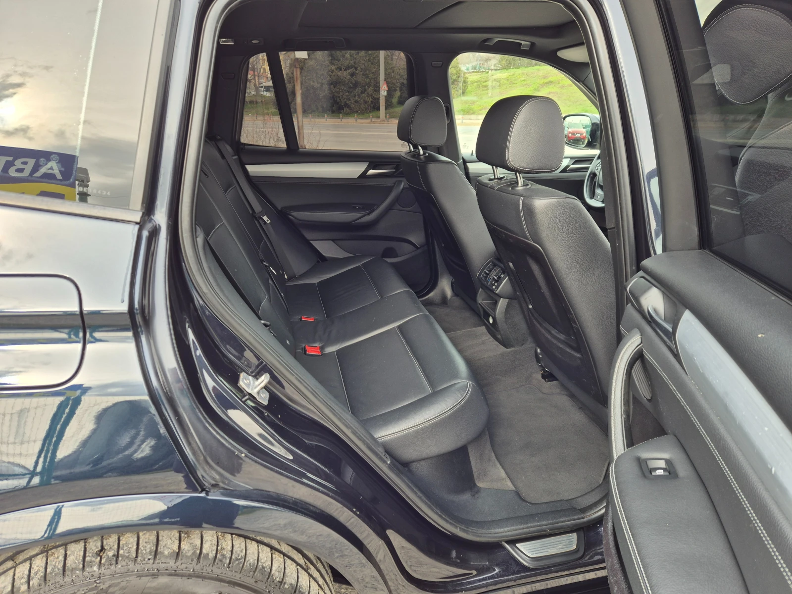 BMW X3 3.0d M-Pack XDrive, снимка 10 - Автомобили и джипове - 52281306