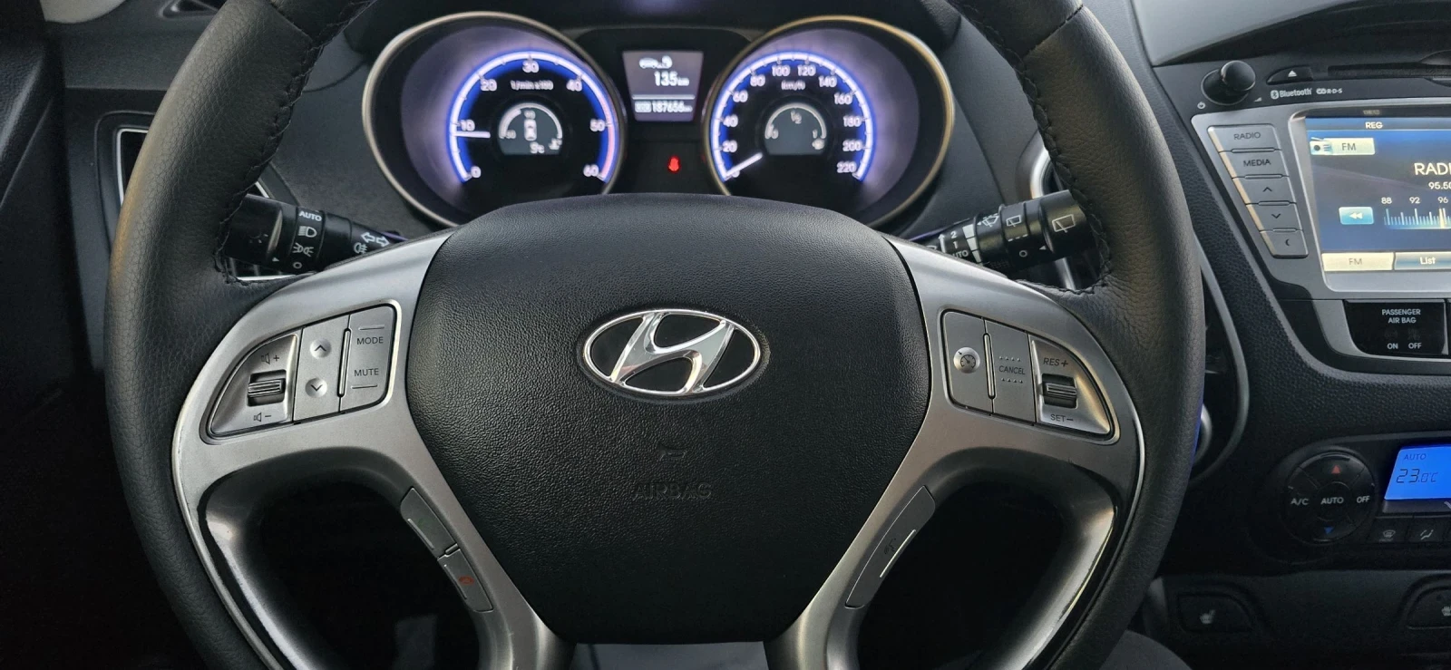 Hyundai IX35 2.0 184к.с.ПАНОРАМА/ЛИЗИНГ/НАВИ - изображение 8