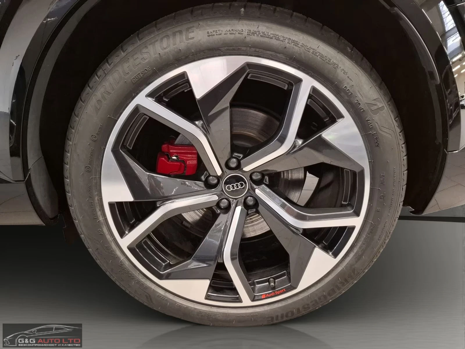 Audi SQ8 e-tron/503HP/SPORTBACK/HUD/360/MEMO/LED/973g, снимка 11 - Автомобили и джипове - 53959466