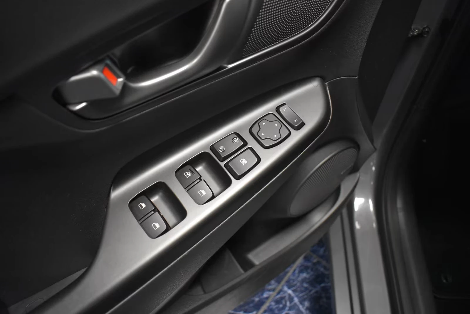 Hyundai Kona ADVANTAGE/136HP/CAM/NAVI/H.PUMP/LED/CPLAY/110q | Mobile.bg � ����������� 12