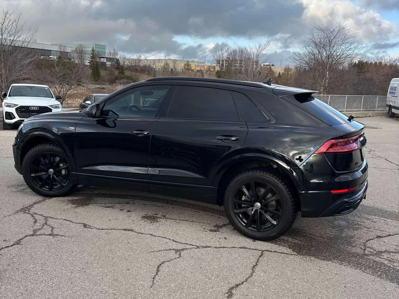 Audi Q8 Technik  CARFAX, снимка 2 - Автомобили и джипове - 54123291