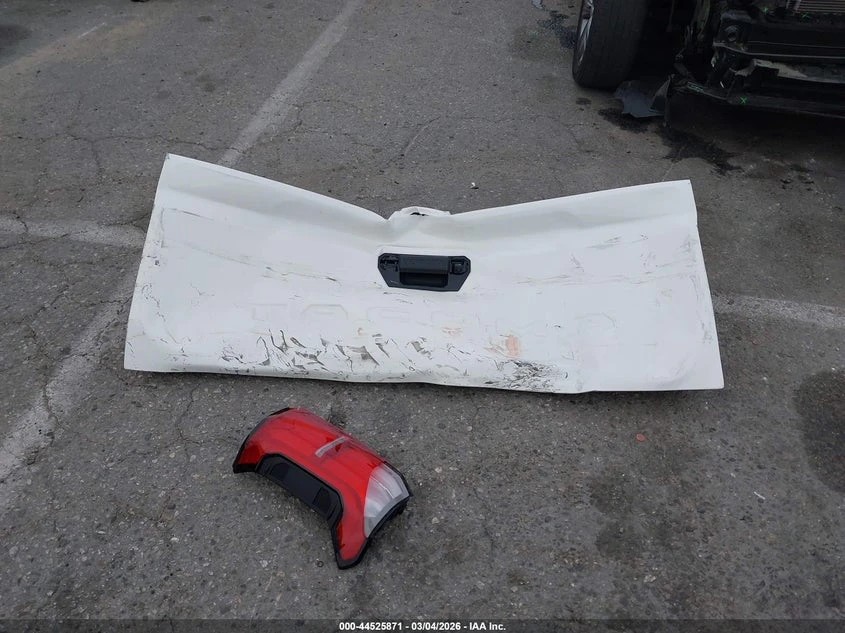 Toyota Tacoma 2.4L I-4 DI, DOHC, VVT, TURBO, 228HP 4X2 Drive | Mobile.bg � ����������� 12