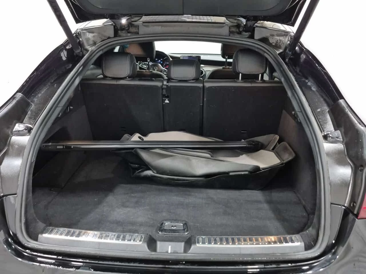 Mercedes-Benz GLC 300 COUPE| PANO| MEMORY| 2 КЛЮЧА| , снимка 10 - Автомобили и джипове - 54518891