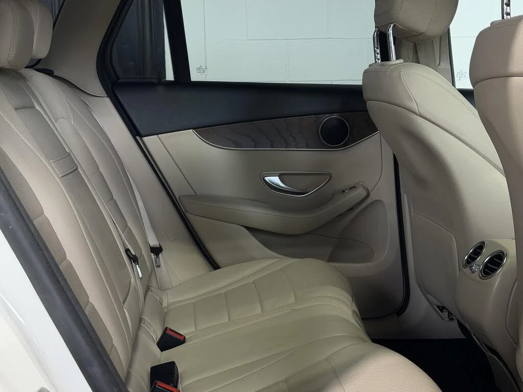 Mercedes-Benz GLC 300 4MATIC AMG PKG| ПАНО| KEYLESS| ПАНО, снимка 9 - Автомобили и джипове - 54961082