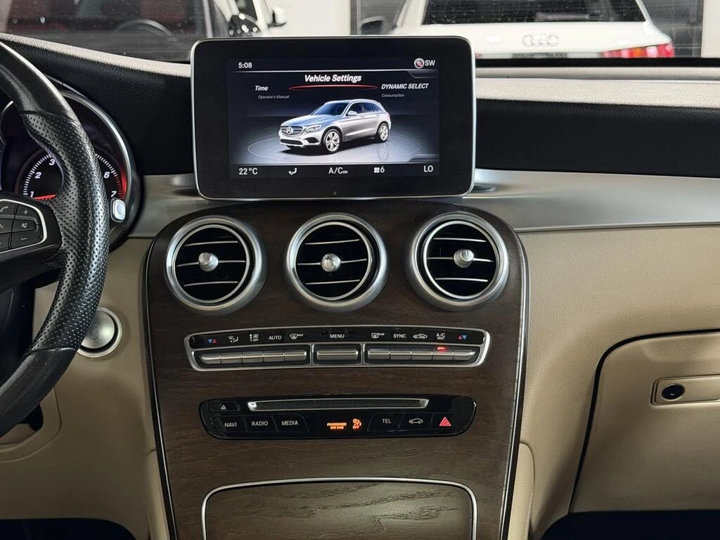 Mercedes-Benz GLC 300 4MATIC AMG PKG| ПАНО| KEYLESS| ПАНО, снимка 6 - Автомобили и джипове - 54961082