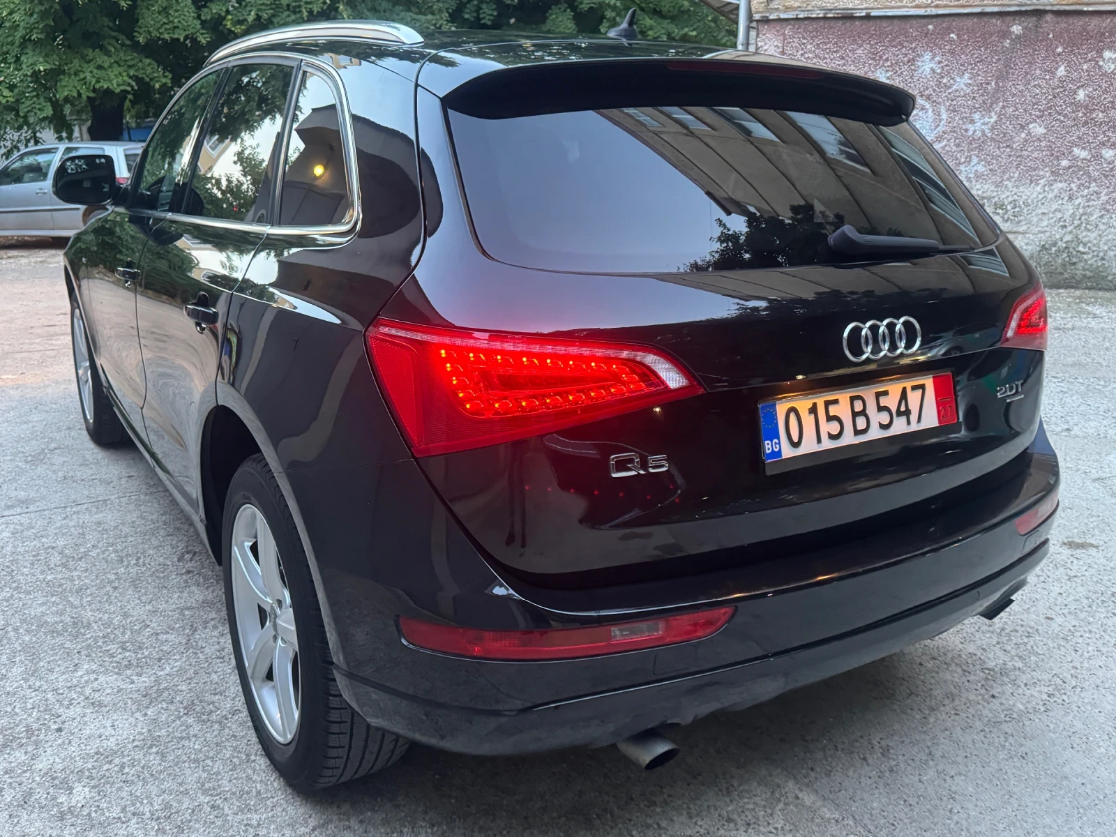 Audi Q5 2.0i Turbo* S line* 211p.s.* Navi* Koжа* Панорама, снимка 3 - Автомобили и джипове - 55426310