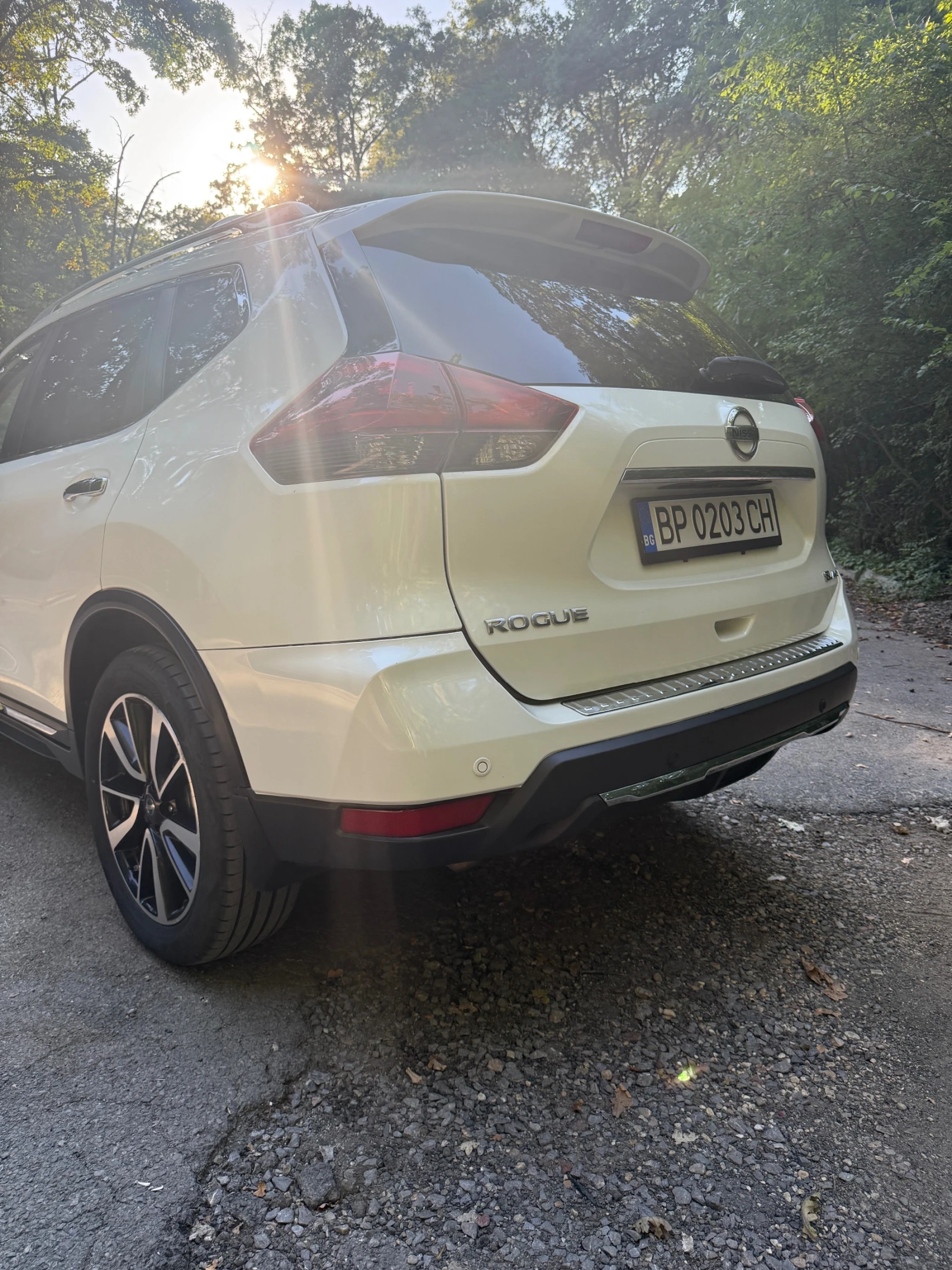 Nissan Rogue 2.5 SL AWD 4х4| Газ | От Собственик | Панорама, снимка 3 - Автомобили и джипове - 55675621