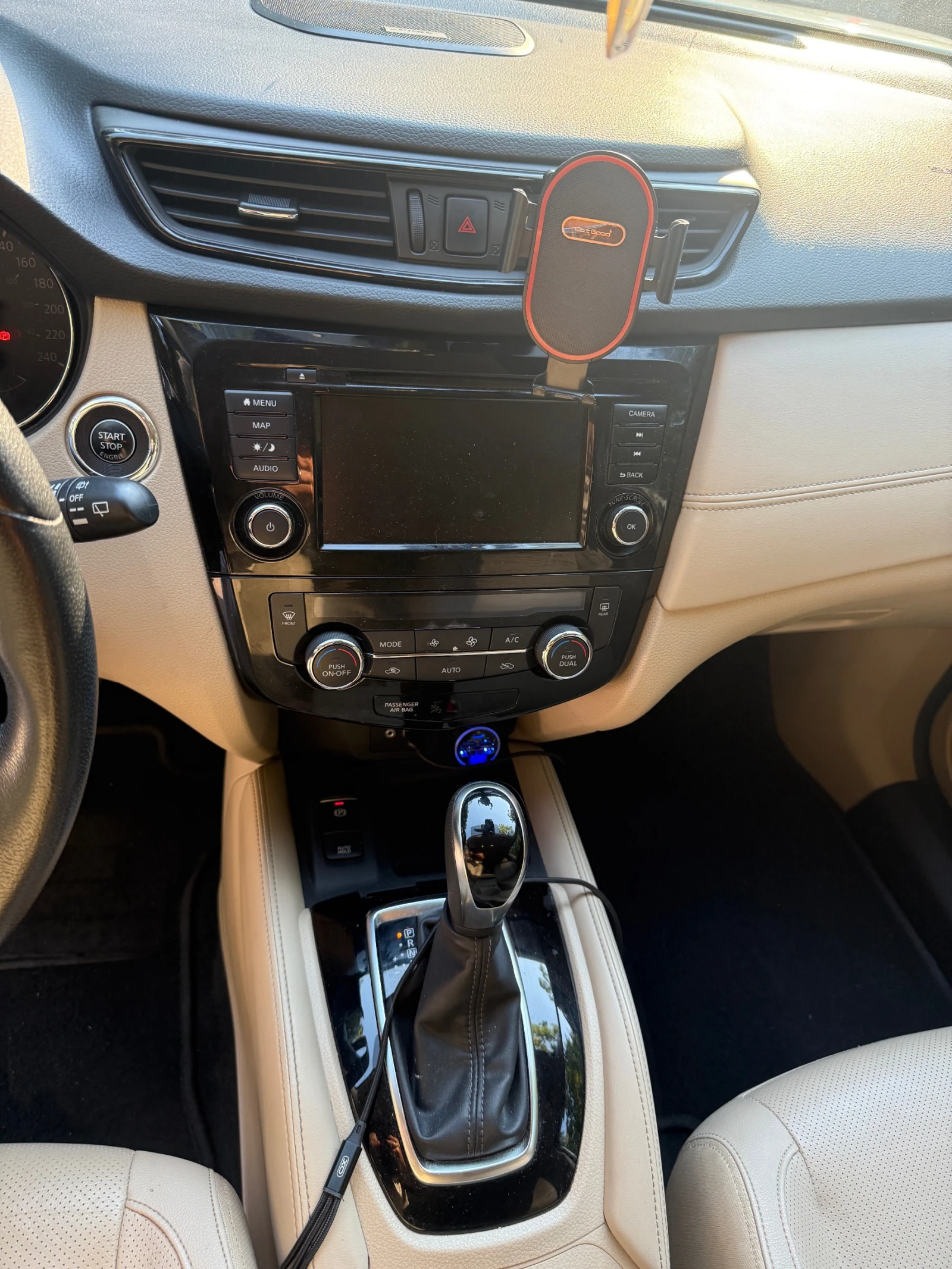 Nissan Rogue 2.5 SL AWD 4х4| Газ | От Собственик | Панорама, снимка 9 - Автомобили и джипове - 55675621