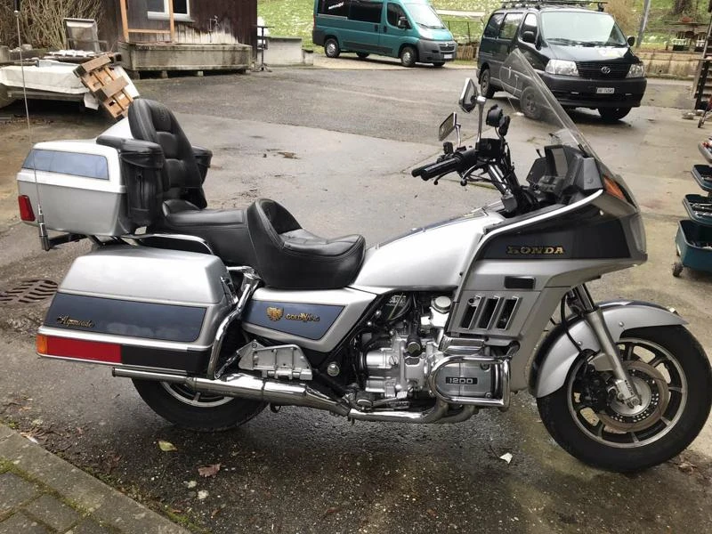 Honda Gold Wing Gl1200 - изображение 10