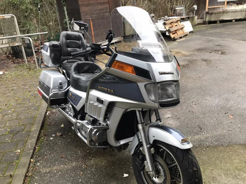 Honda Gold Wing Gl1200 - изображение 2