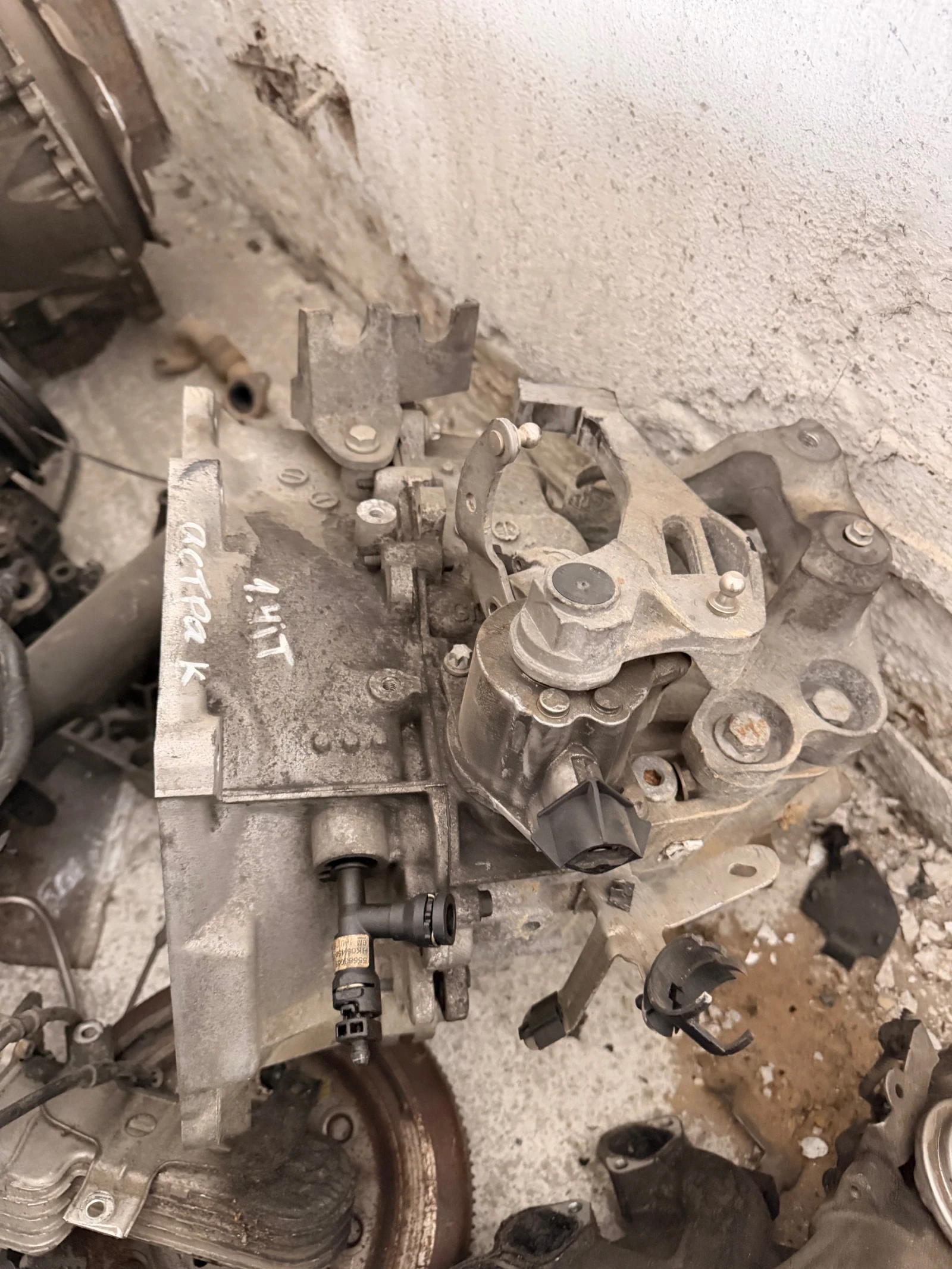 GM55493097 Ръчна скоростна кутия OPEL ASTRA K 1.4T 2017 GM55493097