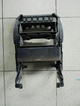 Централна конзола Мерцедес Е270 w210