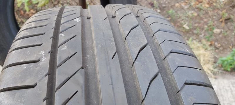 Гуми Летни 235/45R17, снимка 1 - Гуми и джанти - 30582663