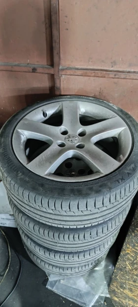        215/45R17  Peugeot