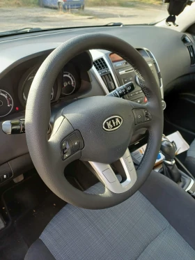 Kia Ceed, снимка 9