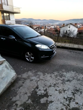 Honda Fr-v, снимка 9