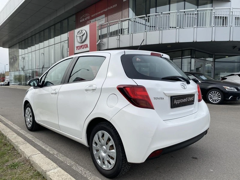 Toyota Yaris 1.33 VVT-I LPG, снимка 4 - Автомобили и джипове - 44989632