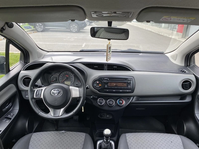 Toyota Yaris 1.33 VVT-I LPG, снимка 14 - Автомобили и джипове - 44989632