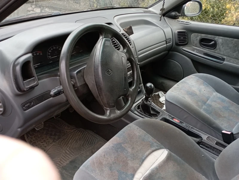 Renault Laguna Лагуна 1, снимка 5 - Автомобили и джипове - 48016852