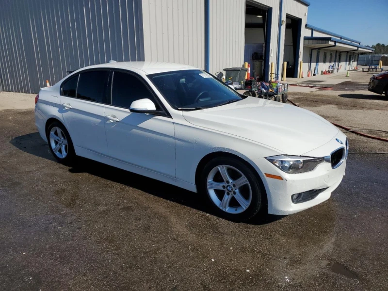 BMW 328 I* 8ZF* HARMAN/KARDON* КОЖА* , снимка 3 - Автомобили и джипове - 48616268